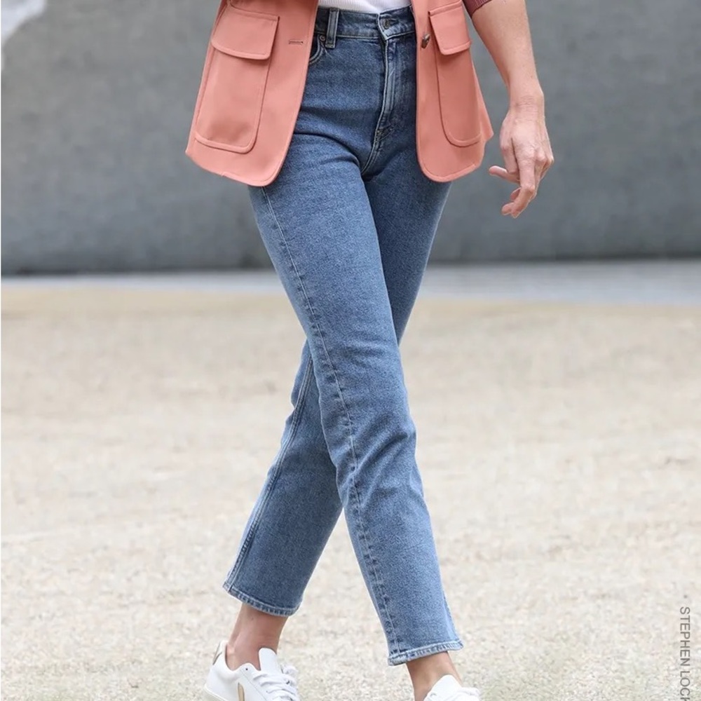 & Other Stories Favorite Cut Straight Leg Jeans